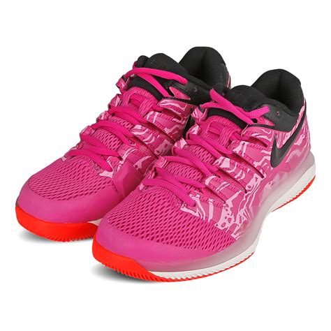 Nike pink shoes for women